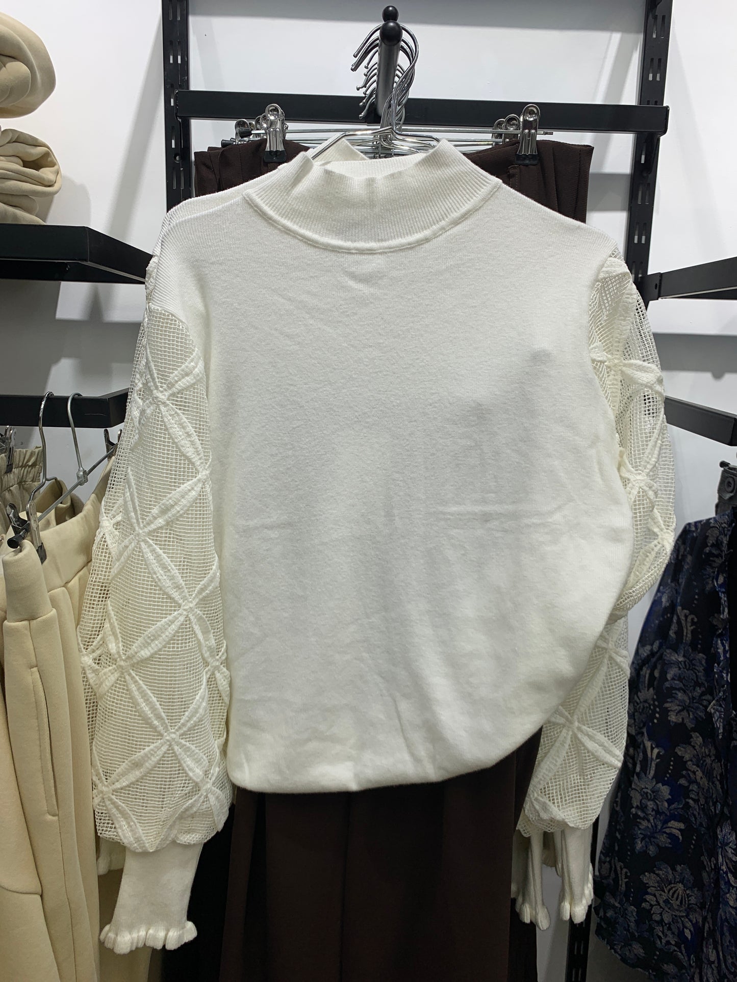 Tricot Dentelle Bouffant